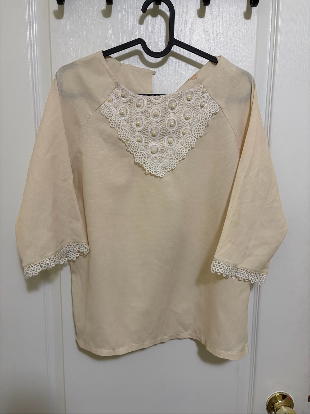Cream Lace-Trimmed Top for Women with Pearls design | Size Small